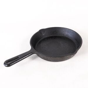 Artisanal Kitchen Supply 8" Cast Iron Skillet Frying Fry Pan Double Pour Spout